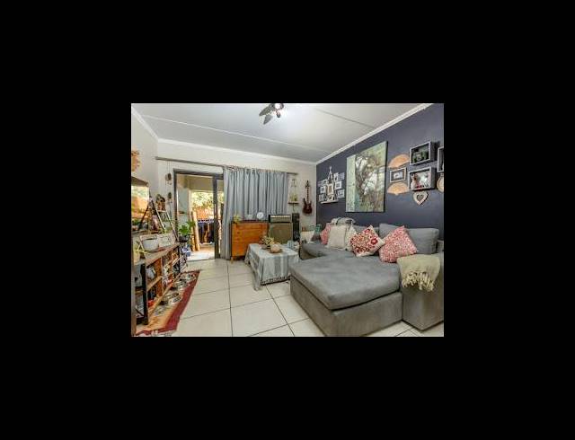 2 BEDROOM TOWNHOUSE FOR SALE IN GREENSTONE HILL